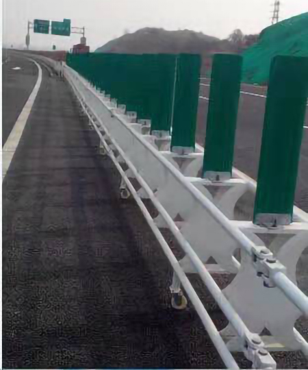 预应力活动护栏