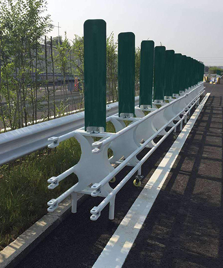 预应力活动护栏